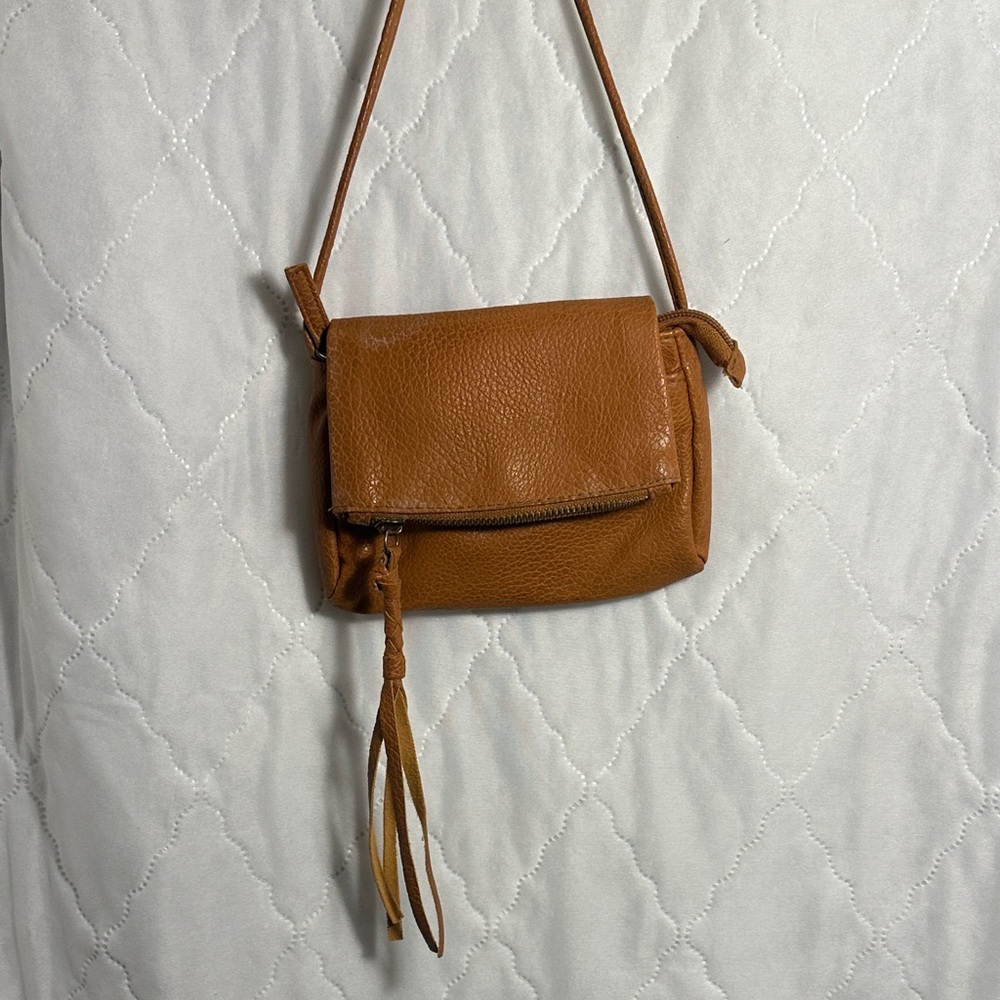 Mossimo Supply Co. Tan Crossbody Bag